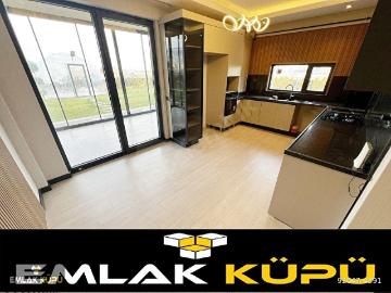 BAĞLICA MAHALLESİ'NDE SATILIK 5+1 FULL YAPILI FİZİKİ GÜVENLİKLİ VİLLA