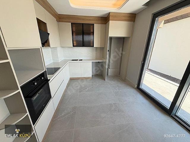 BAĞLICA MAHALLESİ SATILIK 4+1 K.OTOPARKLI HOBİ BAHÇELİ DAİRE