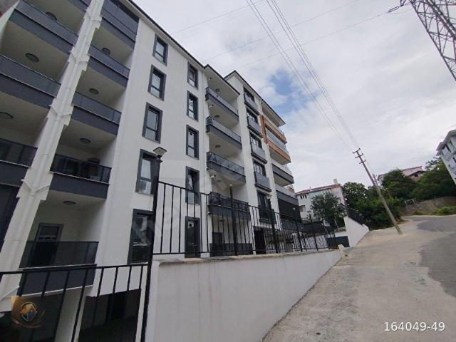 BAĞLIK MH.HAVUZLU EBEVEYN BANYOLU DENİZ MANZARALI SATILIK 2+1 SIFIR DAİRE