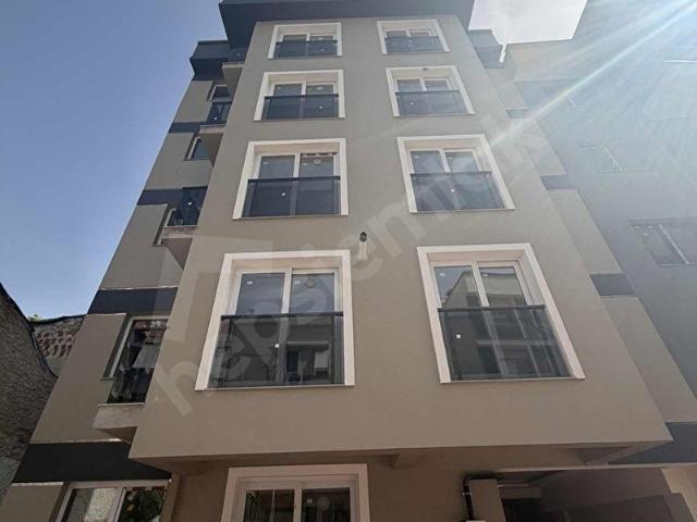 BAŞOĞLUN'DAN YATIRIM FIRSATI SIFIR BİNA DOĞALGAZLI SATILIK 1+1