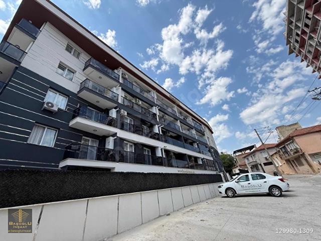 BAŞOĞLUN'DAN İBFF KAMPÜS DİBİ HAVUZLU GÜVENLİKLİ FULL EŞYALI 1+1