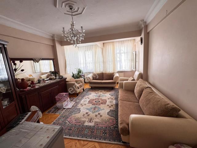 Başokur'dan Çamlık Caddesi Yakın 2+1 Daire