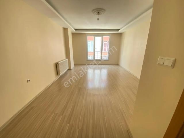 Başokur'dan Yenikent Mahallesi 2+1 Asansörlü Daire