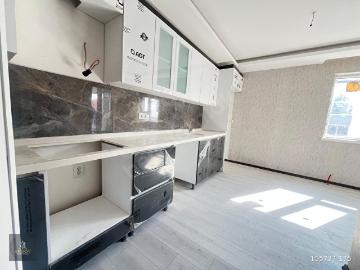 BAŞPINAR MAH. KUDUS PARKI KARŞISINDA 4 KAT GÜNEY BATI CEPHE 3+1