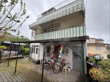 Başıskele Damlarda Satılık Müstakıl Ev Ve Arsası