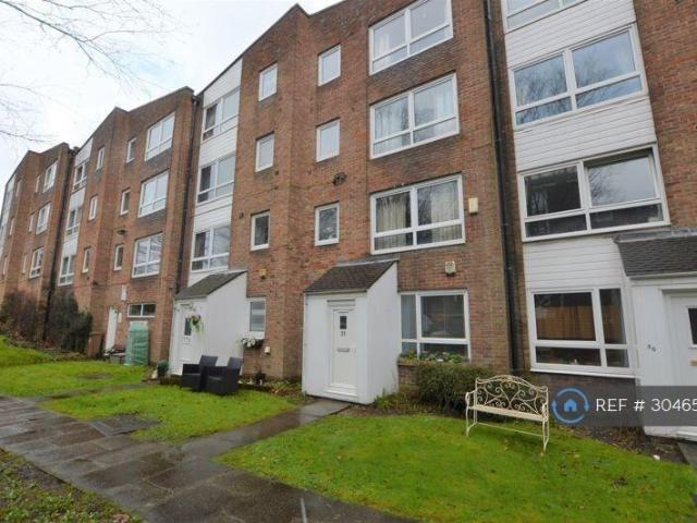 Bamford Court, Rochdale, OL11 1 bed flat to rent £740 pcm £171 pw
