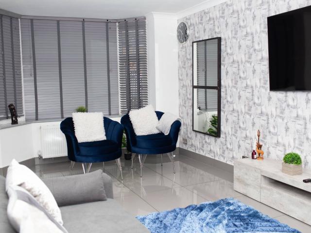 Bamford Street, Manchester, M11 4FE, United Kingdom | 4 bed house for rent #161456434 | Rentberry