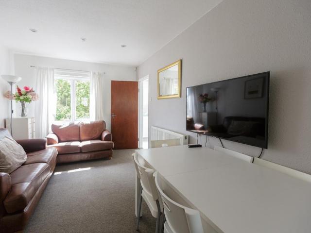 Bantock Way 5 bed, Harborne B17 5 bed house to rent £2,173 pcm £501 pw