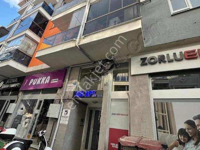 Banaz Merkezde 2+1 Full Eşyalı 2.kat Kiralık Apart