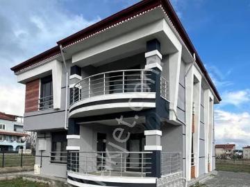 Banazda Hazır 5+1 Oturum Alınmış Villa