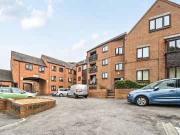 Banbury, Oxfordshire OX16, 1 bed flat to rent, £950 pcm | PrimeLocation