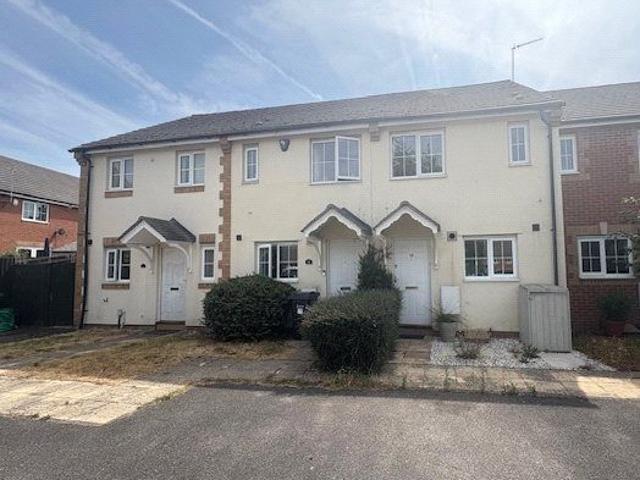 Banbury Close, Wokingham RG41, 2 bed property to rent, £1,500 pcm | PrimeLocation