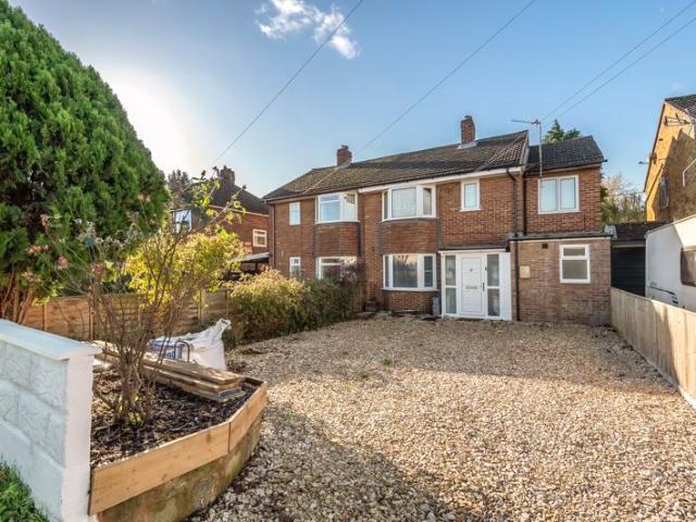 Banbury Road, Kidlington OX5, 3 bed flat to rent, £1,600 pcm | PrimeLocation