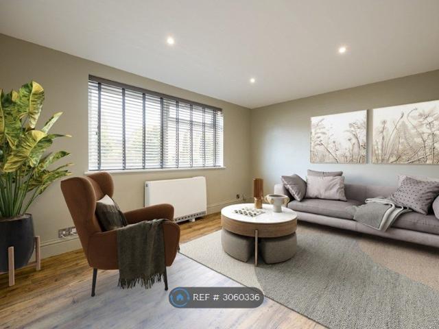 Banbury Road, Kidlington OX5, 2 bed flat to rent, £1,650 pcm | PrimeLocation