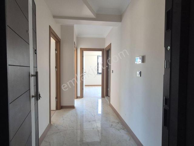 Premıum Realty Den Bandırma Yeni Mahallede Sıfır, Oturuma Hazır Satılık 1+1 Daire