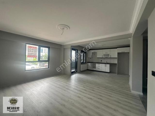 Bandırma Kilit Emlak'tan İhsaniye'de Dubleks 4+1 Kiralık Villa