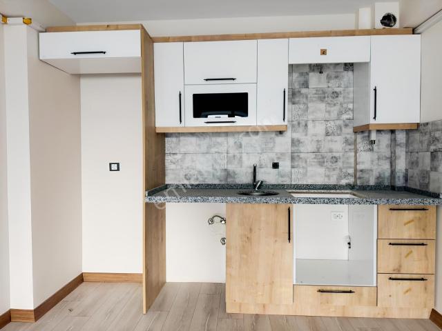 Bandırma Mavi Emlaktan Yeni Mah. 1+1 Kiralık Daire