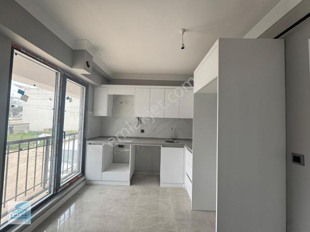 Bandırma Mavi Emlaktan Yeni Mahallede 2+0 Satılık Daire