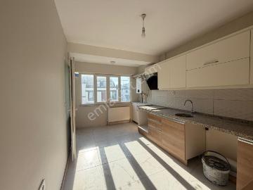 Bandırma Mavi Emlaktan Yeni Mahallede 2+1 Kiralık Daire