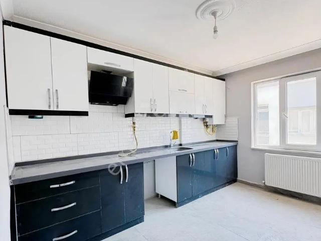 Bandırma Mavi Emlaktan 17 Eylül Mah. 2 Adet Kiralık Daire