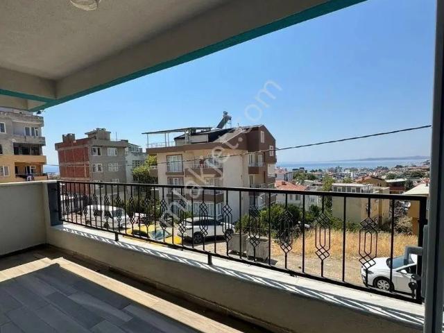 Bandırma Mavi Emlaktan 1. Arakat Deniz Manzaralı 2+1 Dairemiz Kiralıktır!