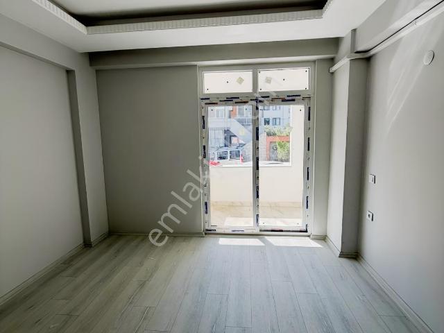 Bandırma Mavi Emlaktan 600 Evler Mah. 2+0 Yüksek G. Satılık D