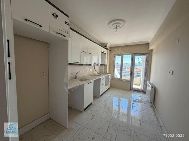 BANDIRMA MAVİ EMLAKTAN İHSANİYE MAH. 3+1 DENİZ M. SATILIK DAİRE