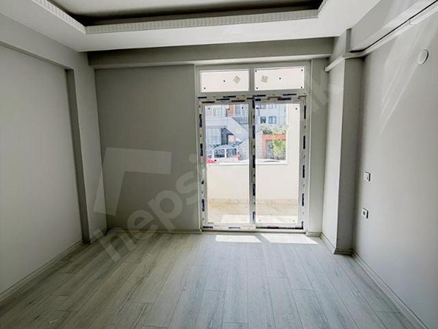 BANDIRMA MAVİ EMLAKTAN 600 EVLER MAH. 2+0 YÜKSEK G. SATILIK D