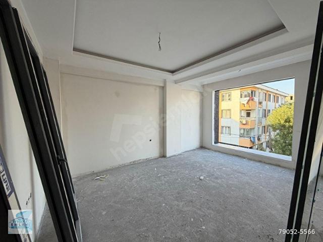 BANDIRMA MAVİ EMLAKTAN 600 EVLER MAH. 2+1 SATILIK DAİRELER