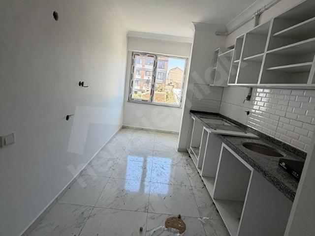 BANDIRMA MAVİ EMLAKTAN 600 EVLER MAHALLESİNDE 2+1 SATILIK D