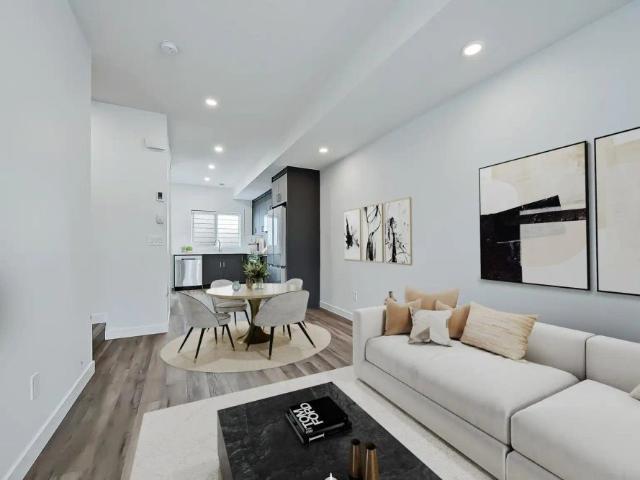 Banff Trail Avas — Townhouse