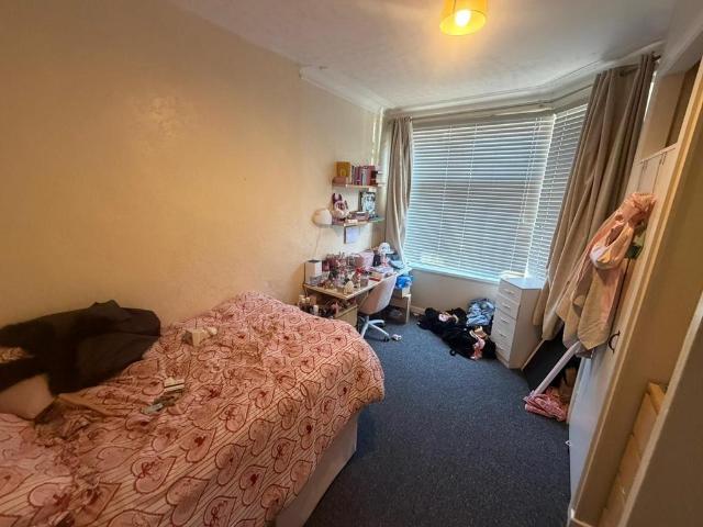 Banff Road, Manchester 4 bed semi detached house to rent £1,907 pcm £440 pw