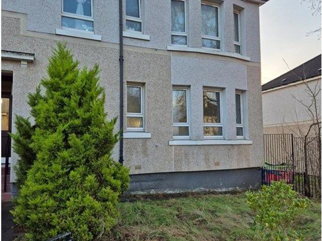 Bangorshill Street, Thornliebank, Glasgow G46, 2 bed flat to rent, £950 pcm | PrimeLocation