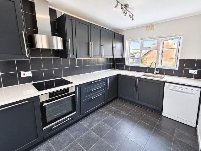 Banister Grange, Banister Road, Southampton SO15, 2 bed flat to rent, £1,300 pcm | PrimeLocation