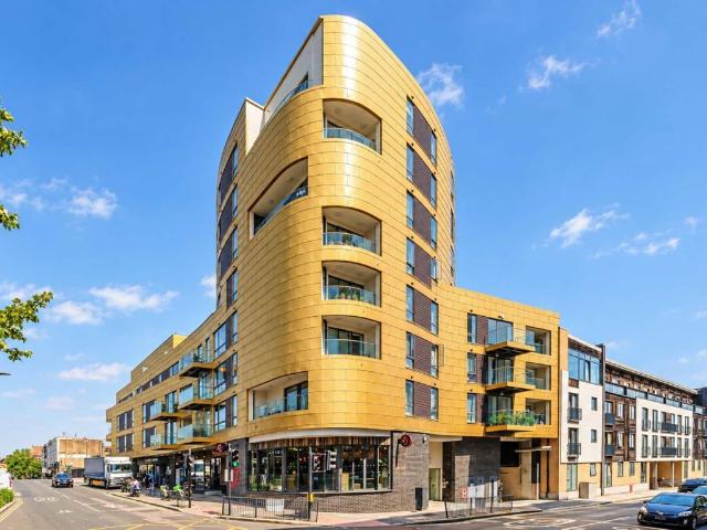 Banister Road, North Kensington W10, 2 bed flat to rent, £3,000 pcm | PrimeLocation