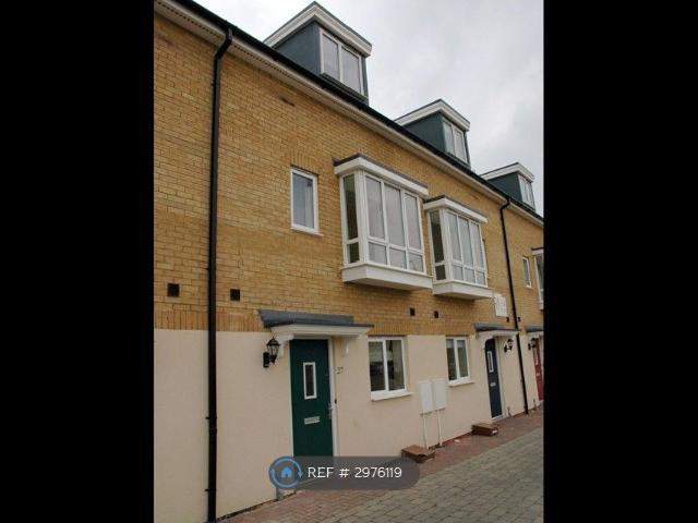 Bank Avenue, Peterborough PE7, 3 bed terraced house to rent, £1,300 pcm | PrimeLocation