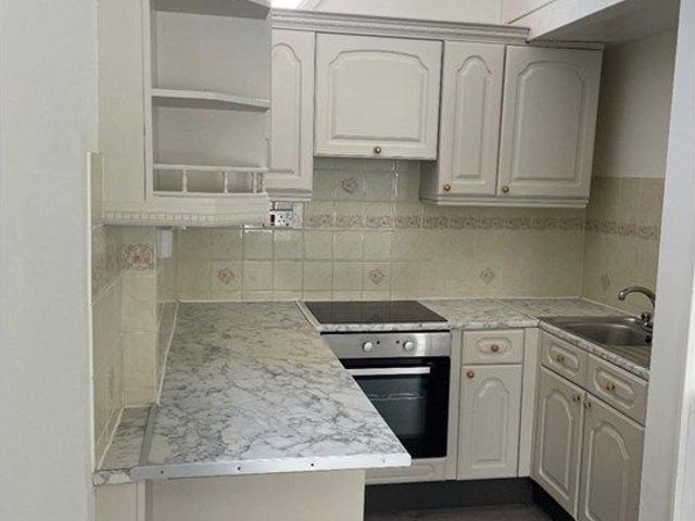 Bank St, Maidstone ME14, 1 bed flat to rent, £890 pcm | PrimeLocation