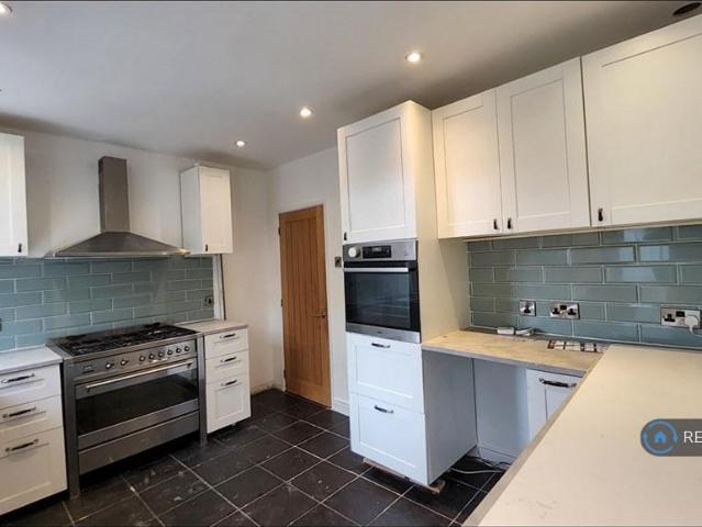 Bank St, Wigan, WN2 2 bed terraced house to rent £800 pcm £185 pw