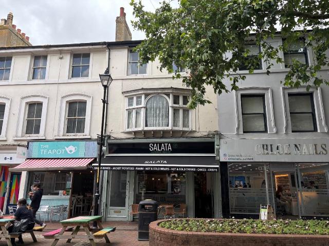 Bank Street, Ashford, Kent TN23, 2 bed flat to rent, £1,100 pcm | PrimeLocation