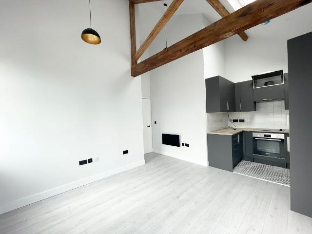 Bank Street, Bolton BL1, 1 bed flat to rent, £775 pcm | PrimeLocation