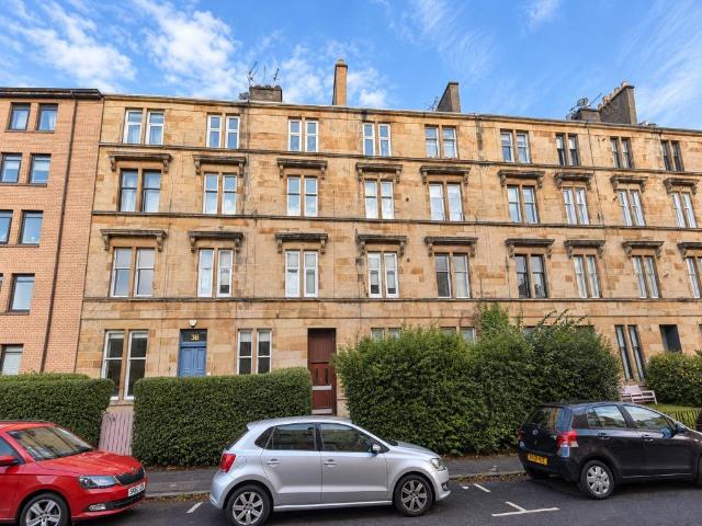Bank Street, Kelvinbridge, Glasgow, G12 2 bed flat to rent £1,495 pcm £345 pw