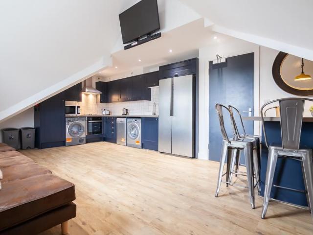 Bankfield Road, Huddersfield HD1, 6 bed flat to rent, £299 pppm | PrimeLocation
