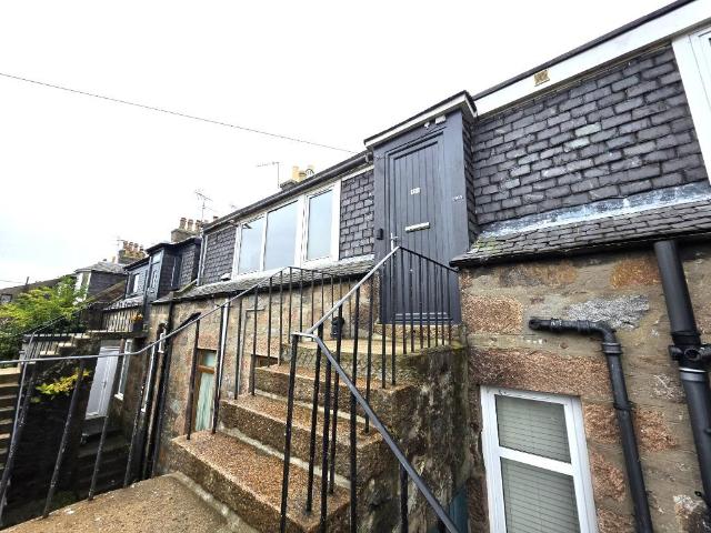 Bankhead Road, Bucksburn, Aberdeen, AB21 1 bed flat to rent £625 pcm £144 pw