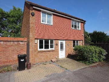 Bankhill Drive, Lymington SO41, 2 bed detached house to rent, £1,325 pcm | PrimeLocation