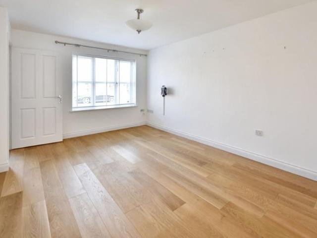 Banks Crescent, Stamford, PE9