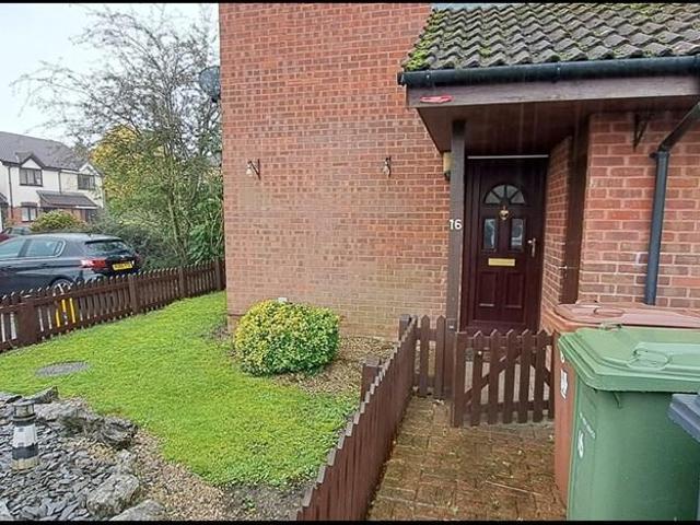 Banks Road, Borehamwood, WD6 1 bed terraced house to rent £1,350 pcm £312 pw