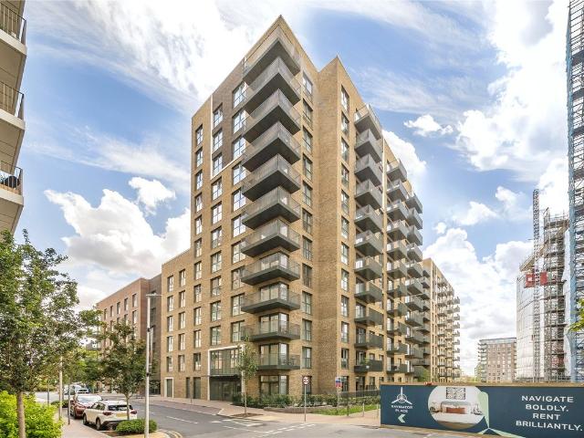 Banks Road, Kidbrooke, London SE3, 2 bed flat to rent, £2,750 pcm | PrimeLocation
