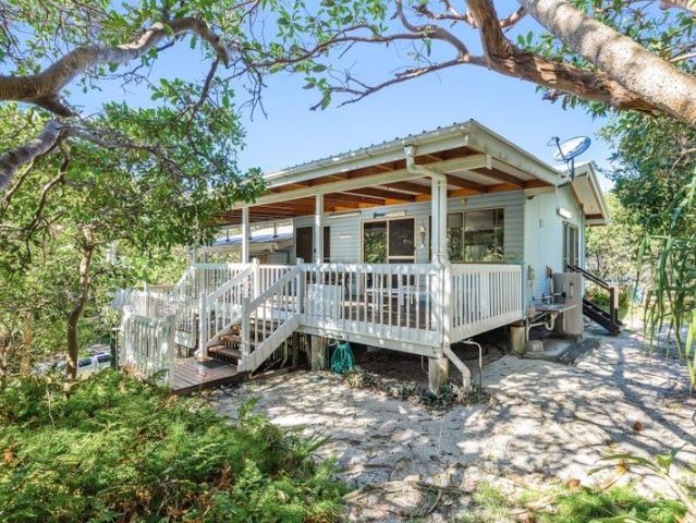 Banksia Breeze Beach House