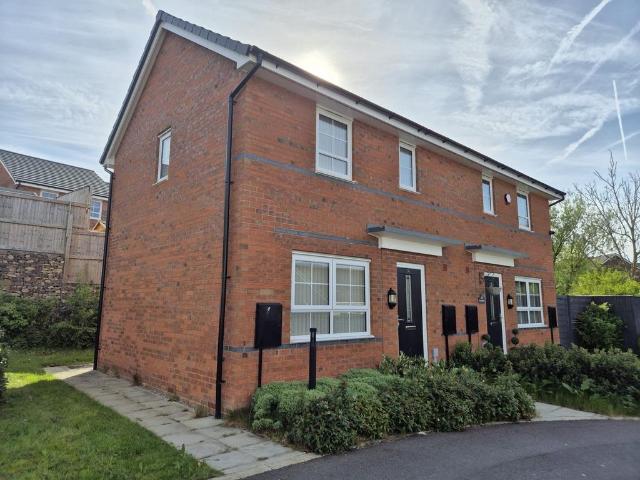 Bankside, Hyde, SK14 2 bed house to rent £1,100 pcm £254 pw