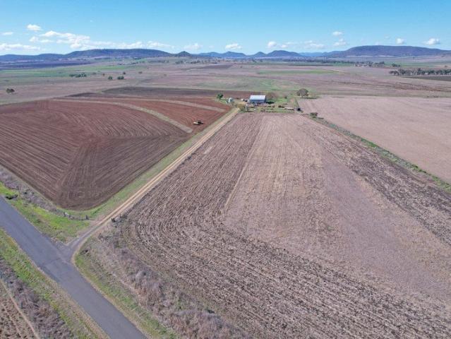 Bankside Plains Proven productivity, secure water and an outstanding Darling Downs location!